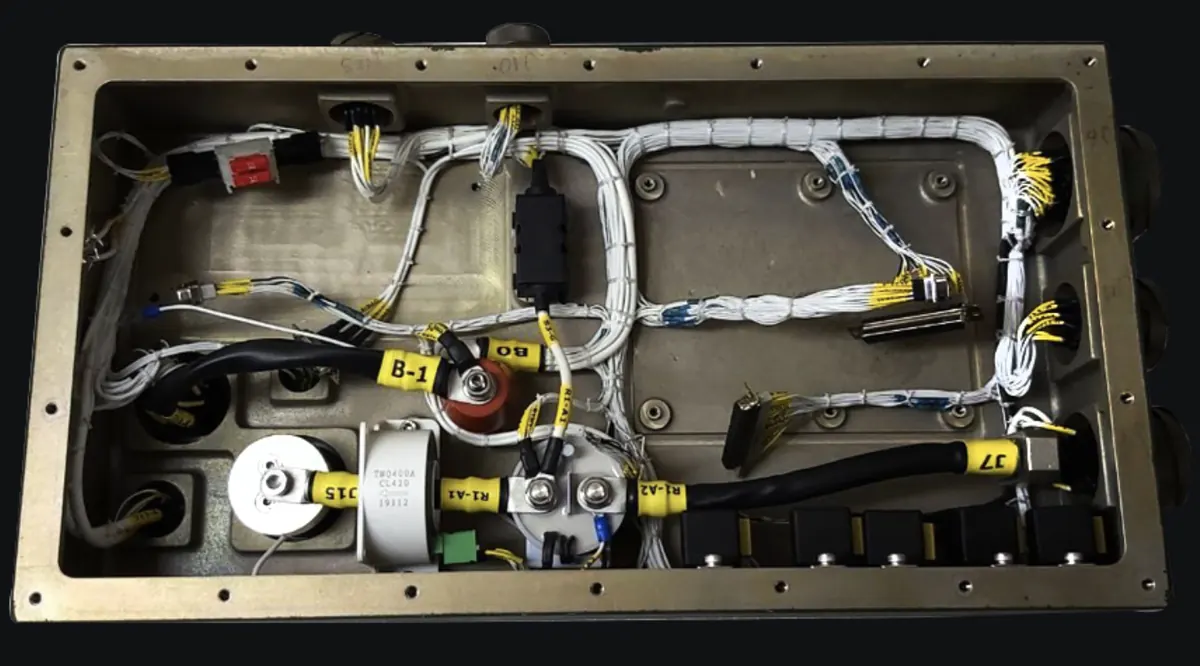 Profesyonel aviyonik elektronik modül ve otomasyon altyapısı